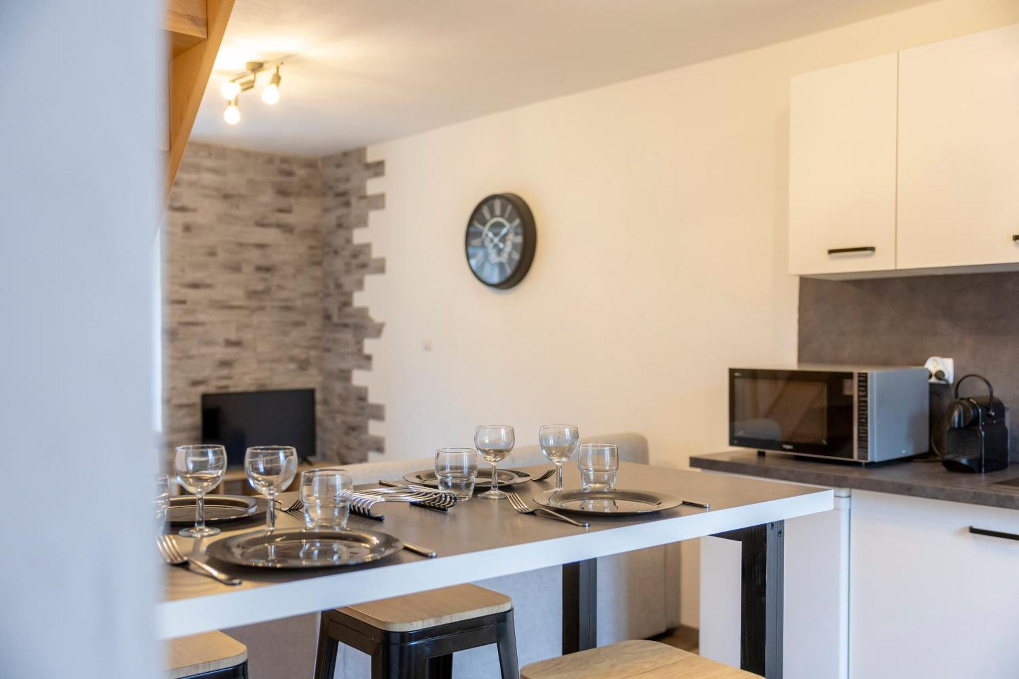 T2 Contemporain Idealement Situe Briançon Exterior foto